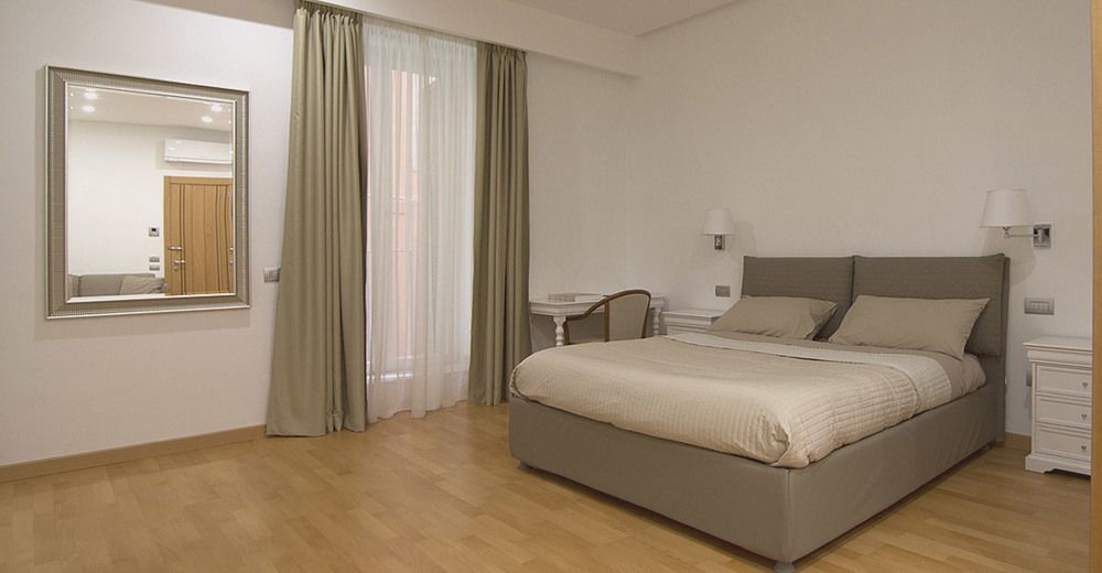 La Strada Parlata Hotel Napoli Eksteriør billede
